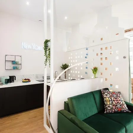 Bliss Апартаменты *